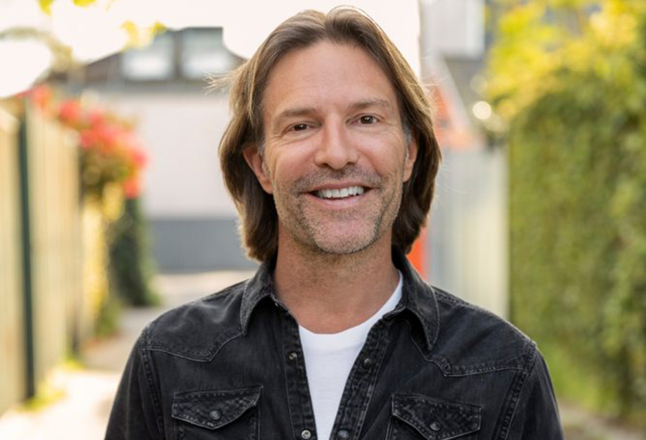 Watch: Eric Whitacre – 'There's such power in just saying yes'